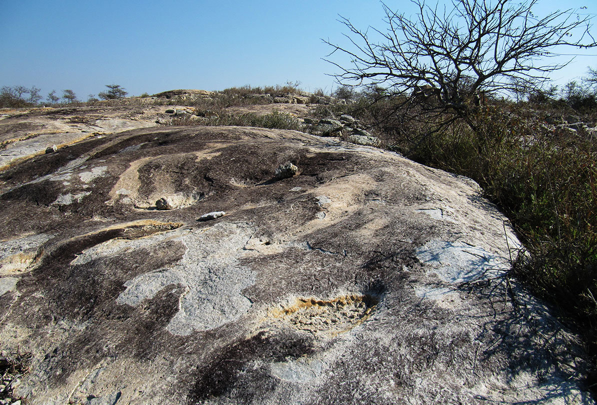 Labradorite Quarry - Blue Granite Quarry Manufacturer